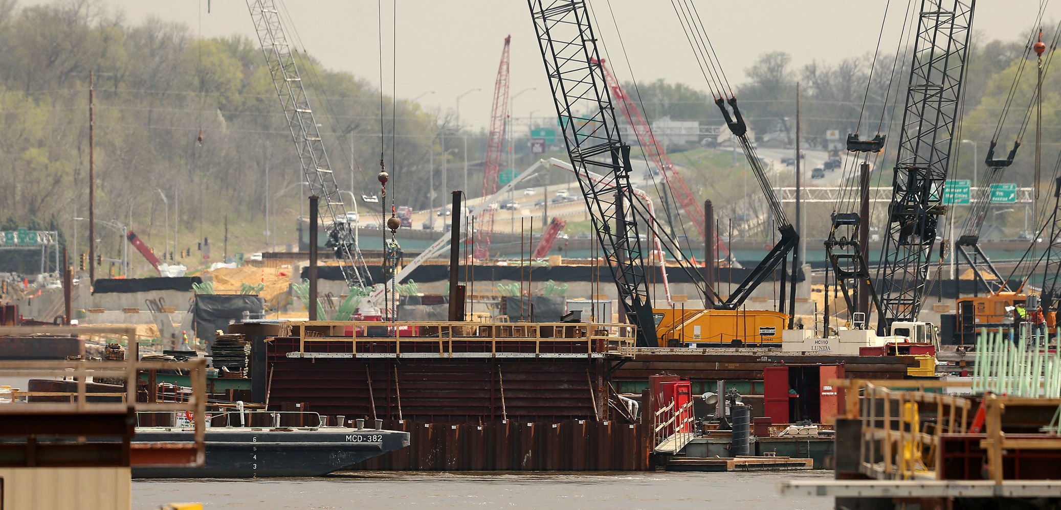 050218-qct-qca-new-bridge-011